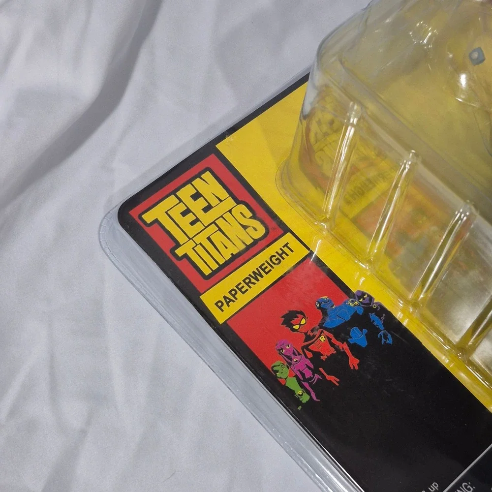 Terra Teen Titans Interlocking Paperweight Bust Monogram Masterworks DC